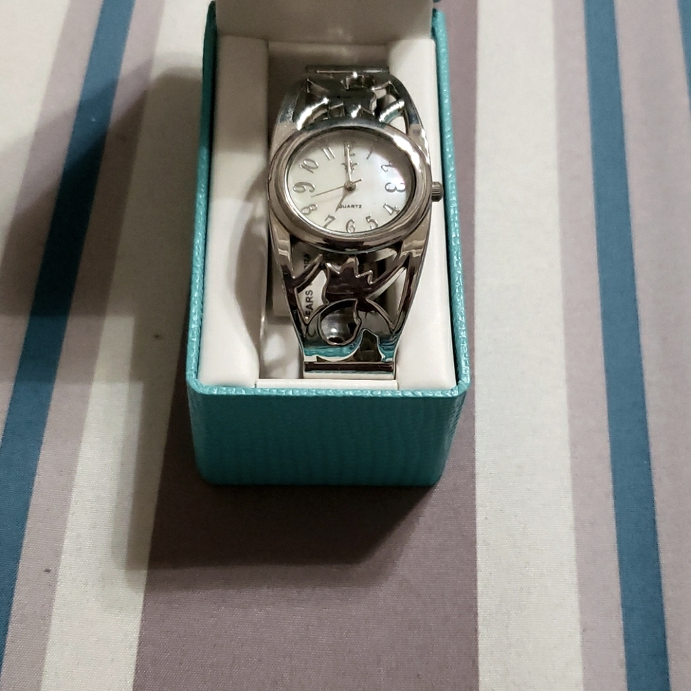Silver No Battery Bracelet